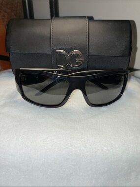 Dolce & Gabbana DG6020 sunglasses in black with black lenses & Black DG Case